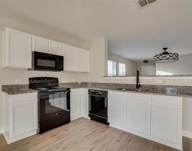 128 Ringneck Drive - Photo Thumbnail 7