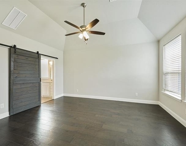 9920 Bitterroot Drive - Photo Thumbnail 11