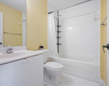 3504 Briar Bay Boulevard - Photo Thumbnail 10