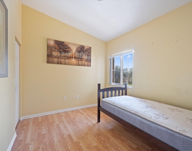 3504 Briar Bay Boulevard - Photo Thumbnail 11