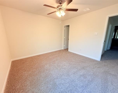 2232 Deya Drive - Photo Thumbnail 6