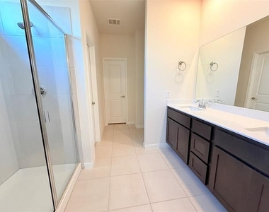 2232 Deya Drive - Photo Thumbnail 4