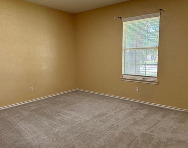 3205 18th Street - Photo Thumbnail 11