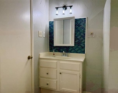 3205 18th Street - Photo Thumbnail 13