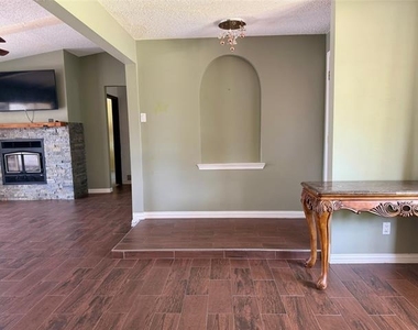 3205 18th Street - Photo Thumbnail 4