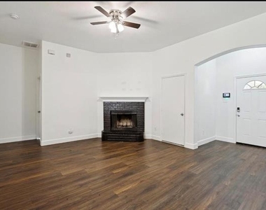 1446 Sax Leigh Drive - Photo Thumbnail 2