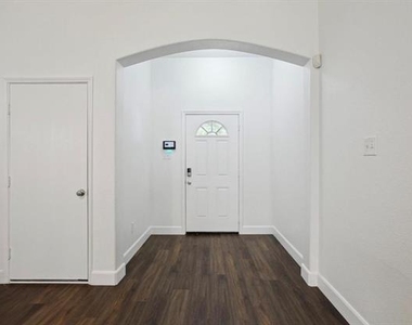 1446 Sax Leigh Drive - Photo Thumbnail 1