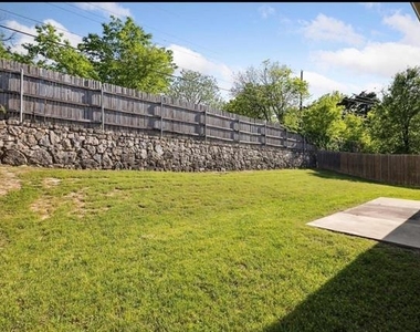1446 Sax Leigh Drive - Photo Thumbnail 16