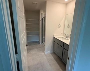 1313 Hopes Lake Drive - Photo Thumbnail 9