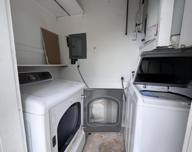 4310 Ne 13th Avenue - Photo Thumbnail 14