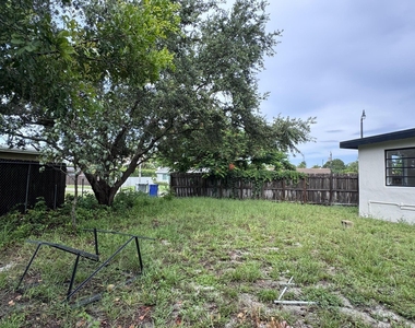 4310 Ne 13th Avenue - Photo Thumbnail 17
