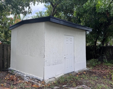 4310 Ne 13th Avenue - Photo Thumbnail 15