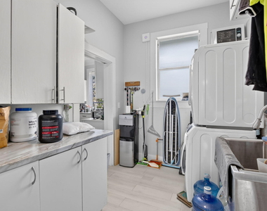 2465 Taylor Street - Photo Thumbnail 15