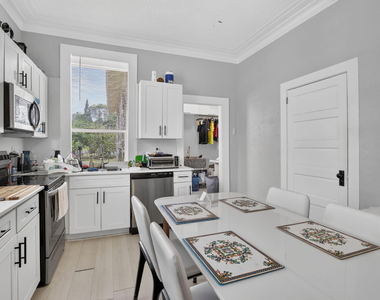 2465 Taylor Street - Photo Thumbnail 10