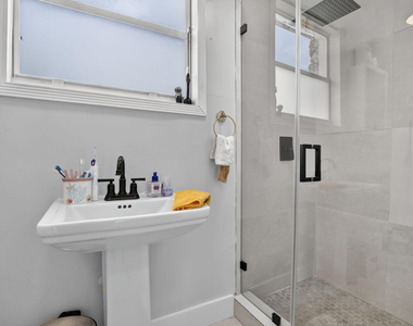2465 Taylor Street - Photo Thumbnail 20