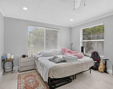 2465 Taylor Street - Photo Thumbnail 16
