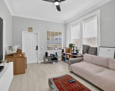 2465 Taylor Street - Photo Thumbnail 8