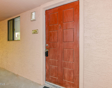 3131 W Cochise Drive - Photo Thumbnail 33