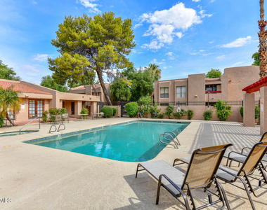 3131 W Cochise Drive - Photo Thumbnail 1