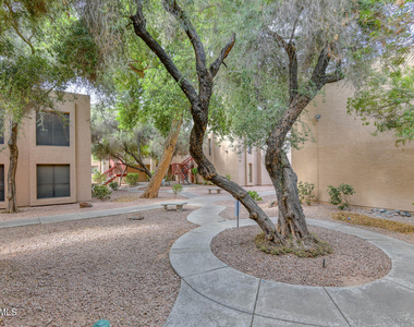 3131 W Cochise Drive - Photo Thumbnail 22