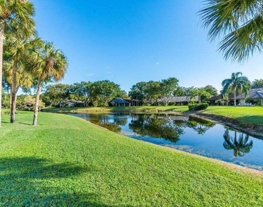 10092 Cedar Point Boulevard - Photo Thumbnail 46