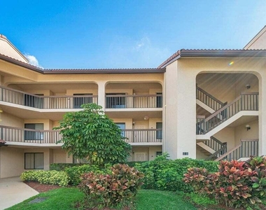 10092 Cedar Point Boulevard - Photo Thumbnail 5