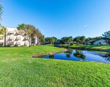 10092 Cedar Point Boulevard - Photo Thumbnail 45