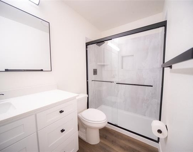3233 S University Drive - Photo Thumbnail 34