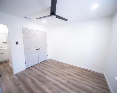 3233 S University Drive - Photo Thumbnail 32