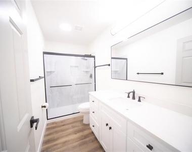 3233 S University Drive - Photo Thumbnail 27