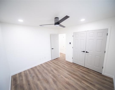 3233 S University Drive - Photo Thumbnail 24