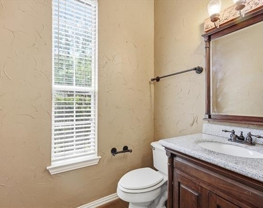 630 Waterview Drive - Photo Thumbnail 16