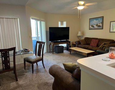 4751 Via Palm Lakes - Photo Thumbnail 9