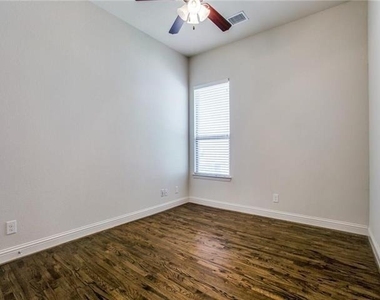 8714 Isaac Street - Photo Thumbnail 15