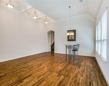 8714 Isaac Street - Photo Thumbnail 3