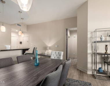 945 E Playa Del Norte Drive - Photo Thumbnail 4