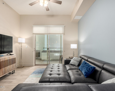 945 E Playa Del Norte Drive - Photo Thumbnail 1
