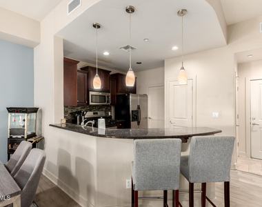 945 E Playa Del Norte Drive - Photo Thumbnail 9
