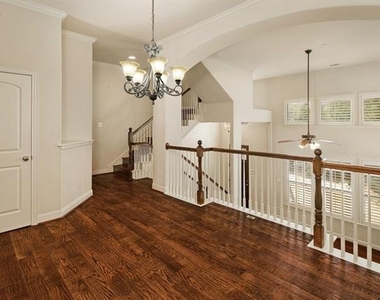 5717 Pantheon Court - Photo Thumbnail 8