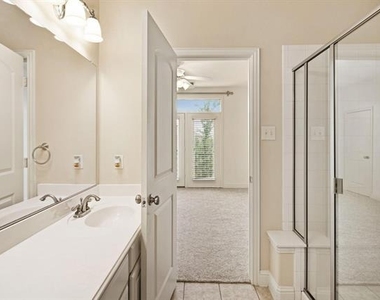 5717 Pantheon Court - Photo Thumbnail 12