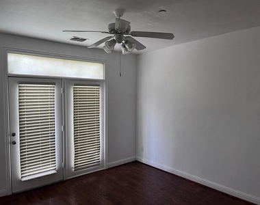 5717 Pantheon Court - Photo Thumbnail 3