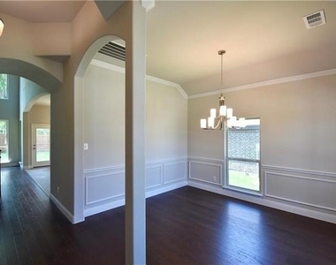 4010 Magnolia Ridge Drive - Photo Thumbnail 3