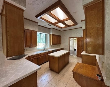 999 W Forest Grove Road - Photo Thumbnail 13