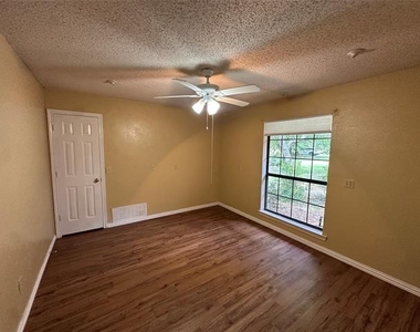 999 W Forest Grove Road - Photo Thumbnail 20