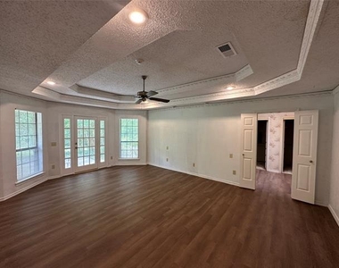 999 W Forest Grove Road - Photo Thumbnail 6