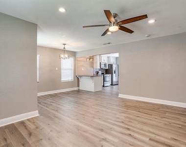 3221 Mccart Avenue - Photo Thumbnail 3