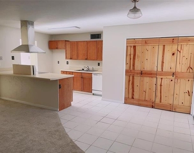 629 Wandering Way Drive - Photo Thumbnail 2