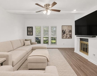 7616 Riverbrook Drive - Photo Thumbnail 5