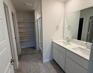 1307 Crookpost Drive - Photo Thumbnail 6