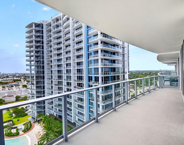 220 Lake Shore Drive - Photo Thumbnail 37